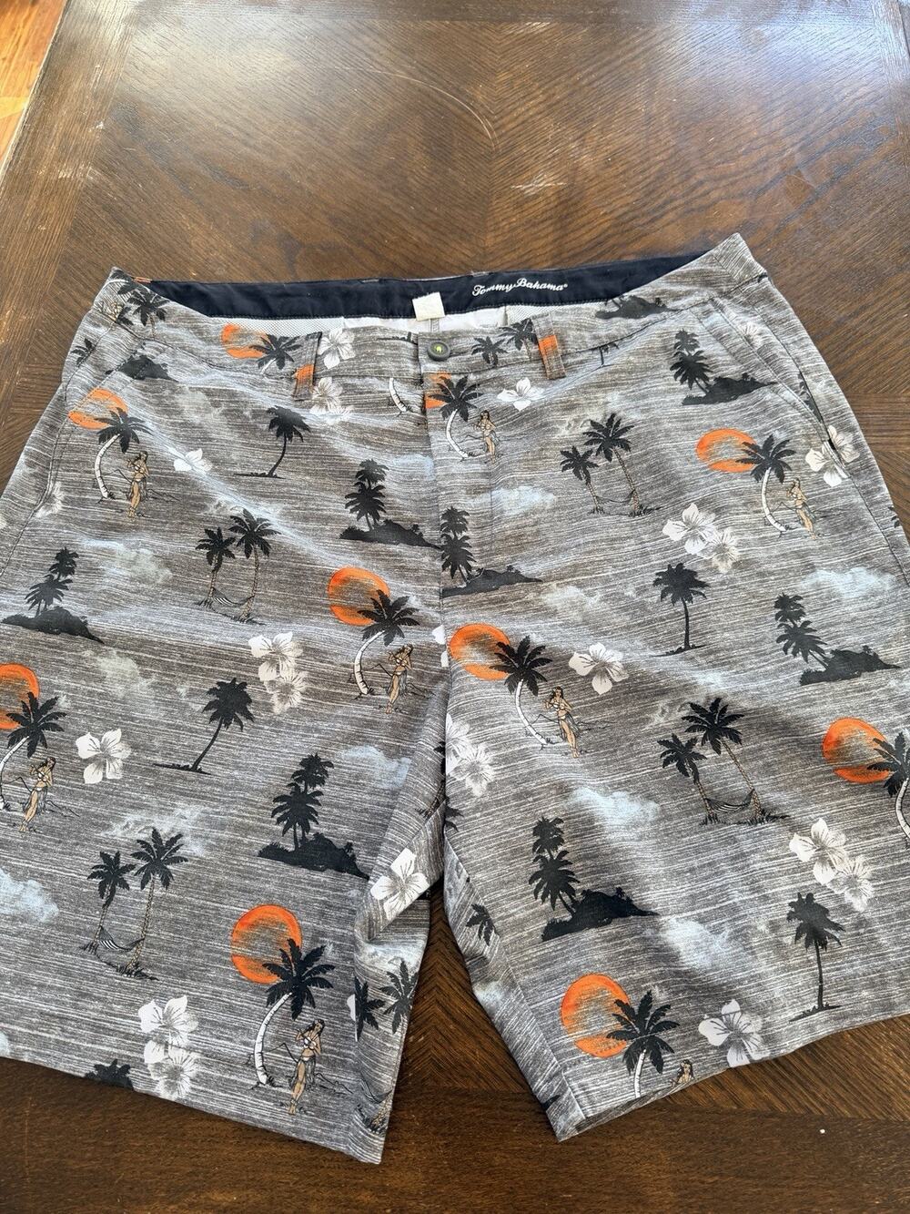 Tommy Bahama Island Active Mens 40 Cayman Hula Sunset Board Swim Shorts